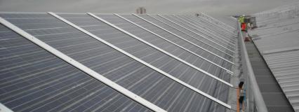 Scheuten Optisol-Solarmodule für Heathrow London